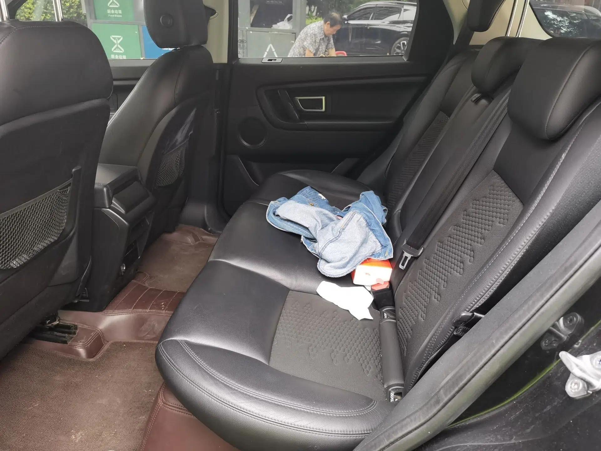 Land Rover Discovery Sport 2017 2.0T PURE — миниатюра 17
