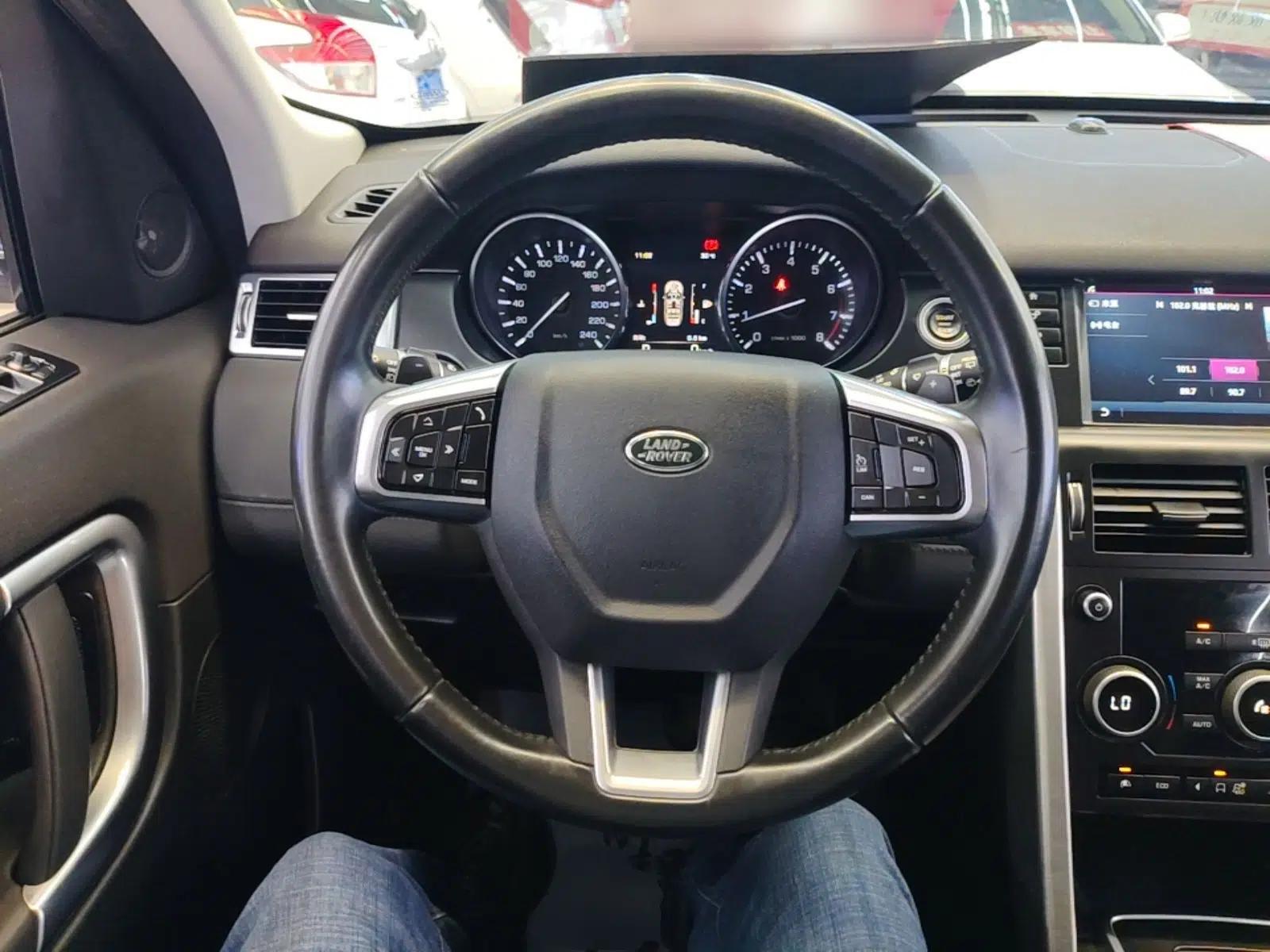 Land Rover Discovery Sport 2016 2.0T SE — миниатюра 18