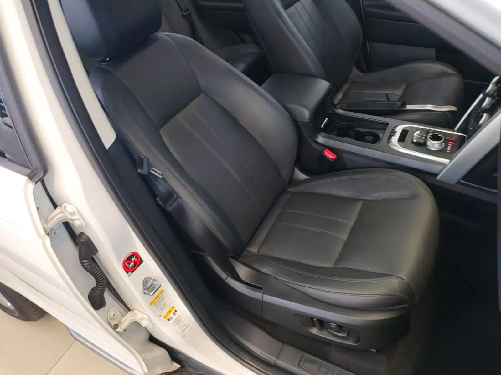 Land Rover Discovery Sport 2016 2.0T SE — миниатюра 24