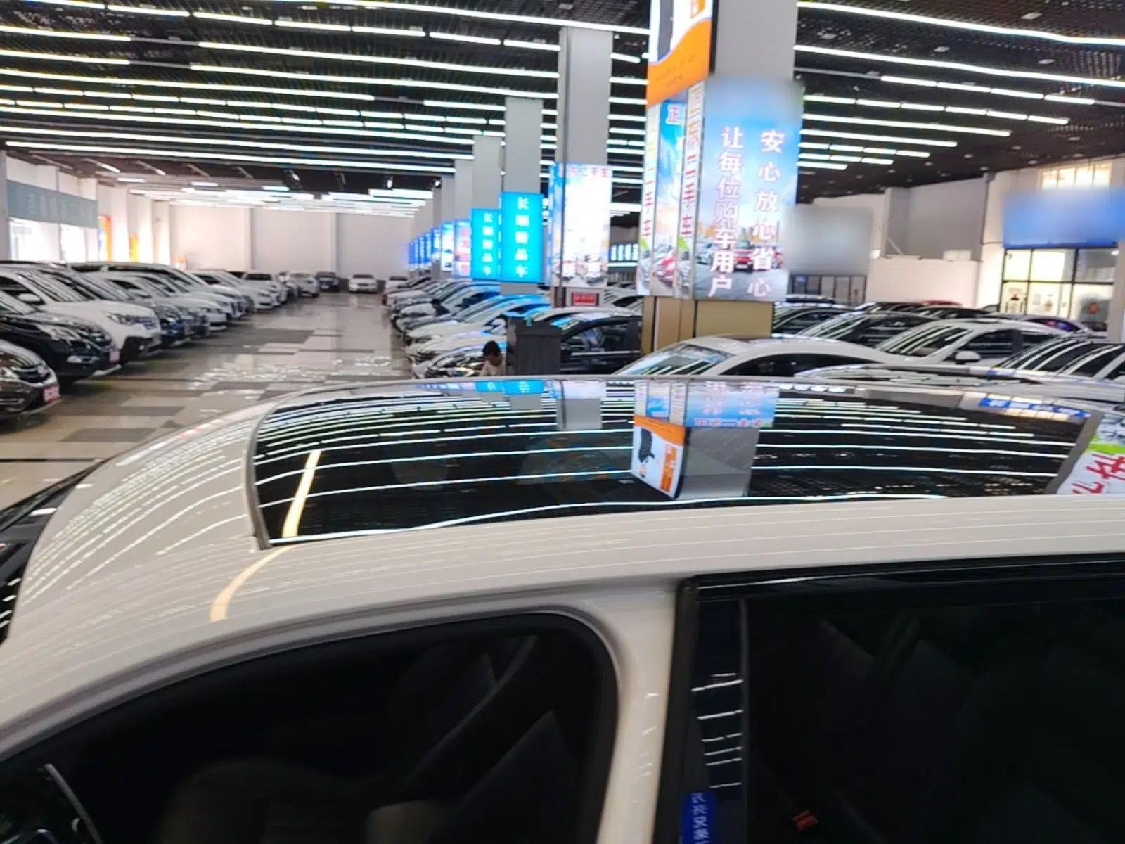 Land Rover Discovery Sport 2016 2.0T SE — миниатюра 7