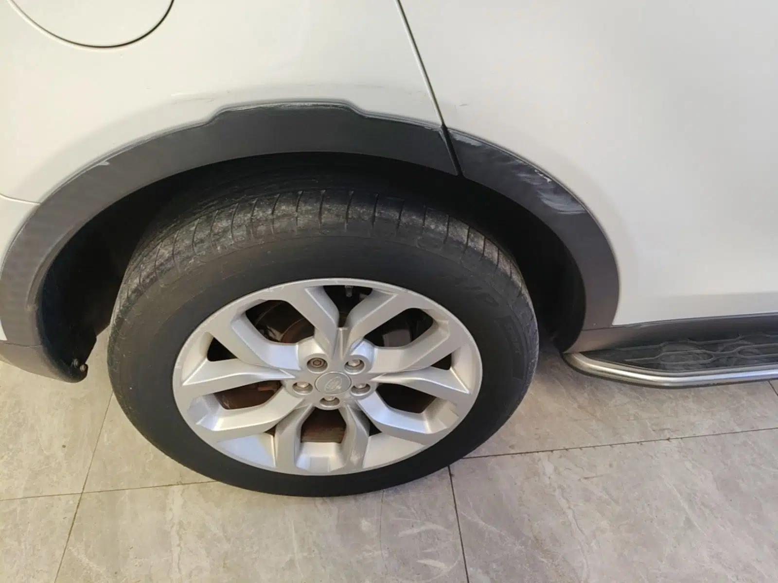 Land Rover Discovery Sport 2016 2.0T HSE — миниатюра 11