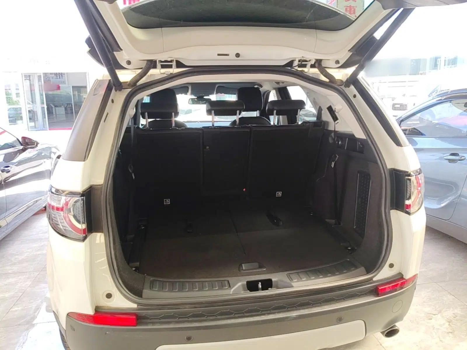 Land Rover Discovery Sport 2016 2.0T HSE — миниатюра 22
