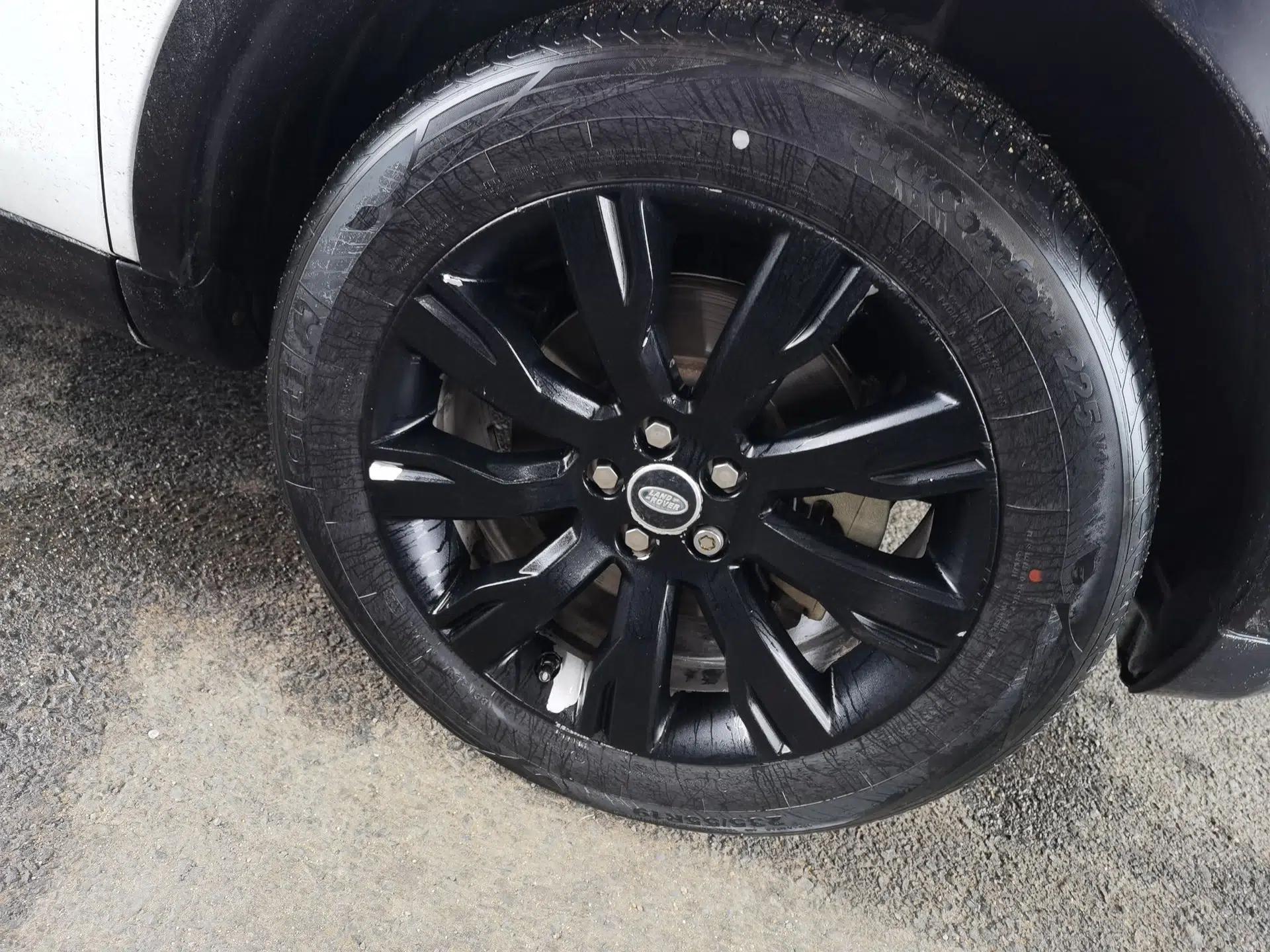 Land Rover Discovery Sport 2015 2.0T HSE LUXURY — миниатюра 8