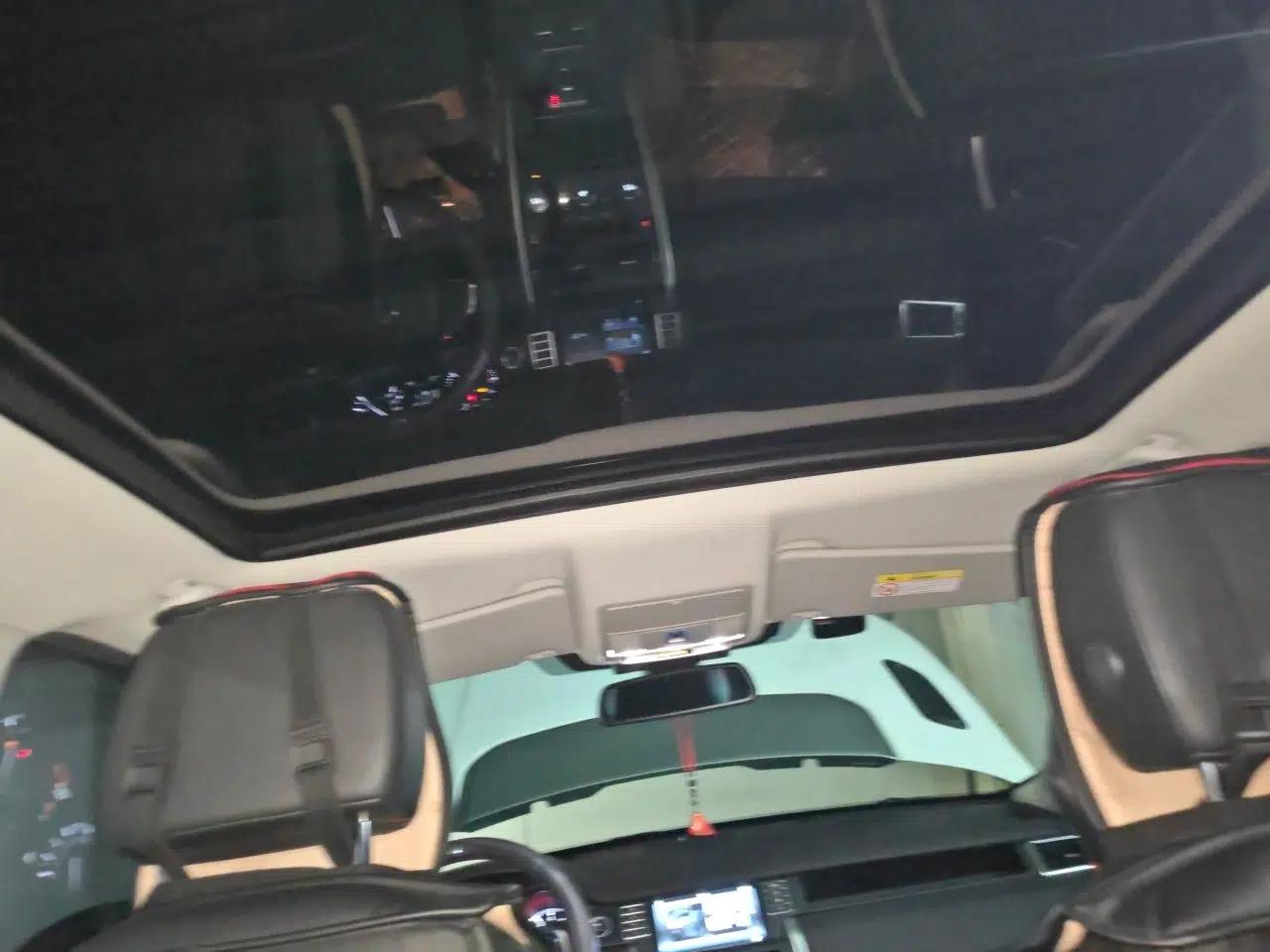 Land Rover Discovery Sport 2016 2.0T SE — миниатюра 15