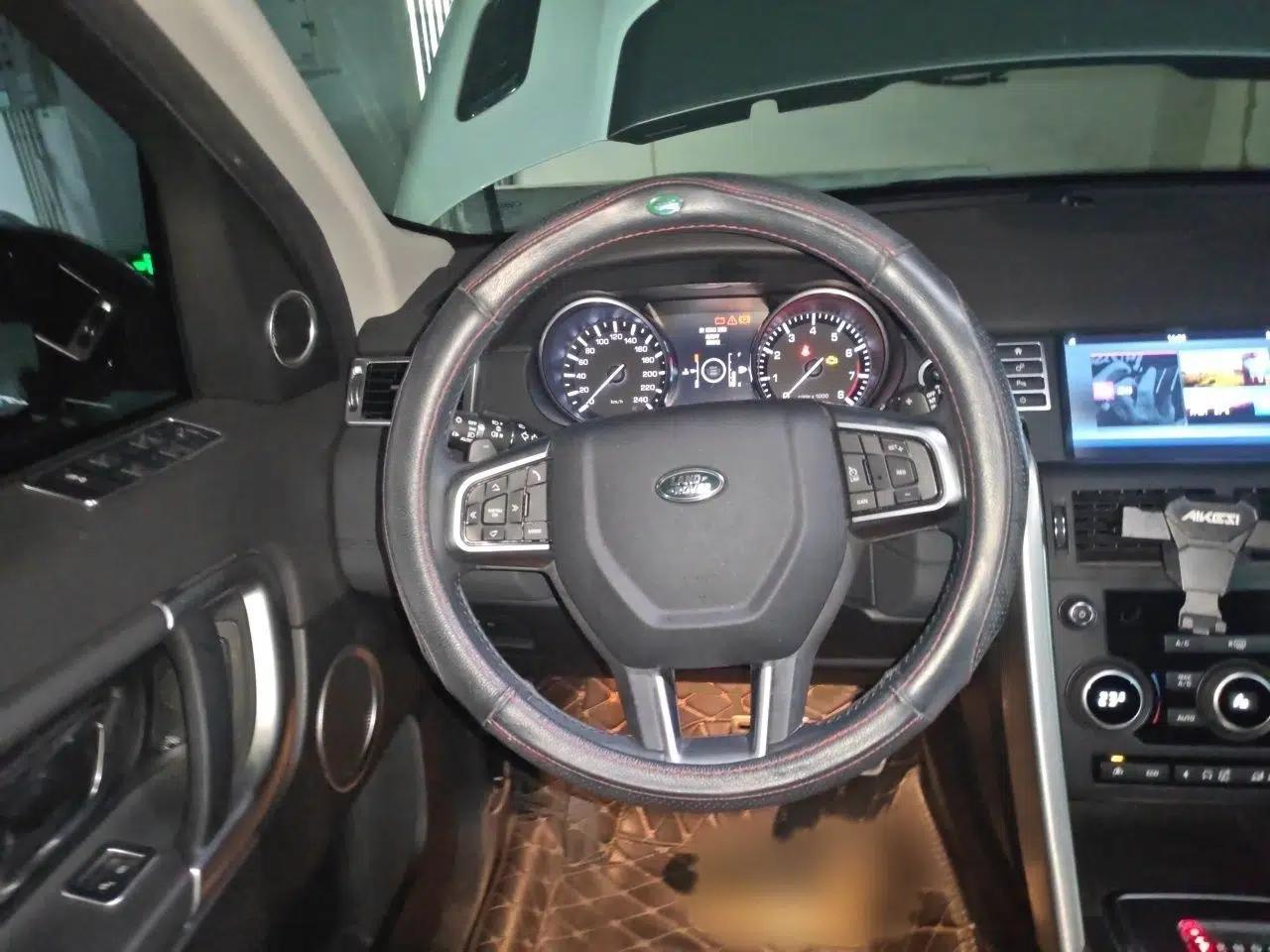 Land Rover Discovery Sport 2016 2.0T SE — миниатюра 9