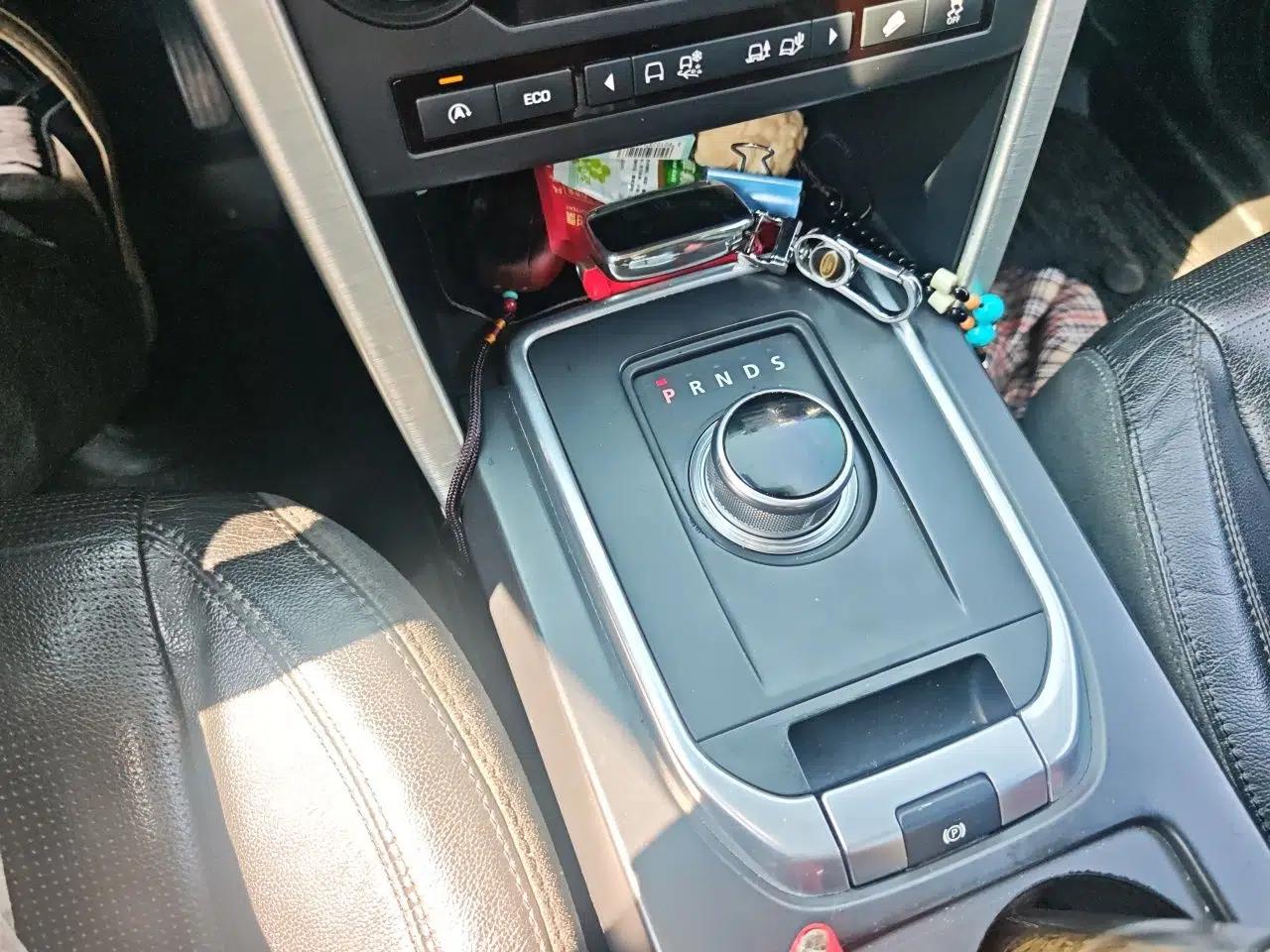 Land Rover Discovery Sport 2015 2.0T SE — миниатюра 14