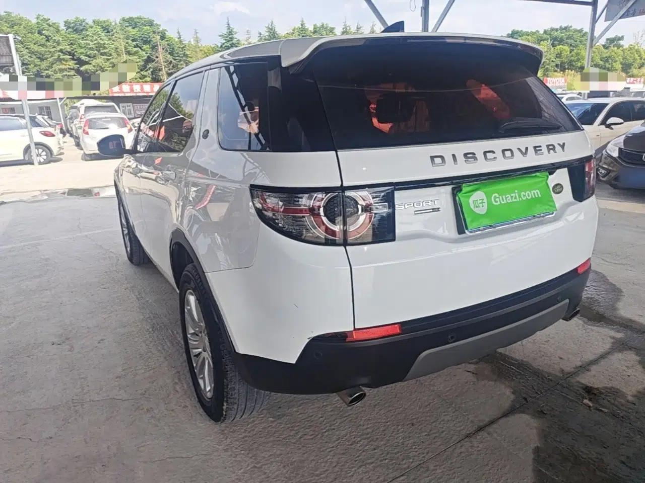 Land Rover Discovery Sport 2017 2.0T SE — миниатюра 4
