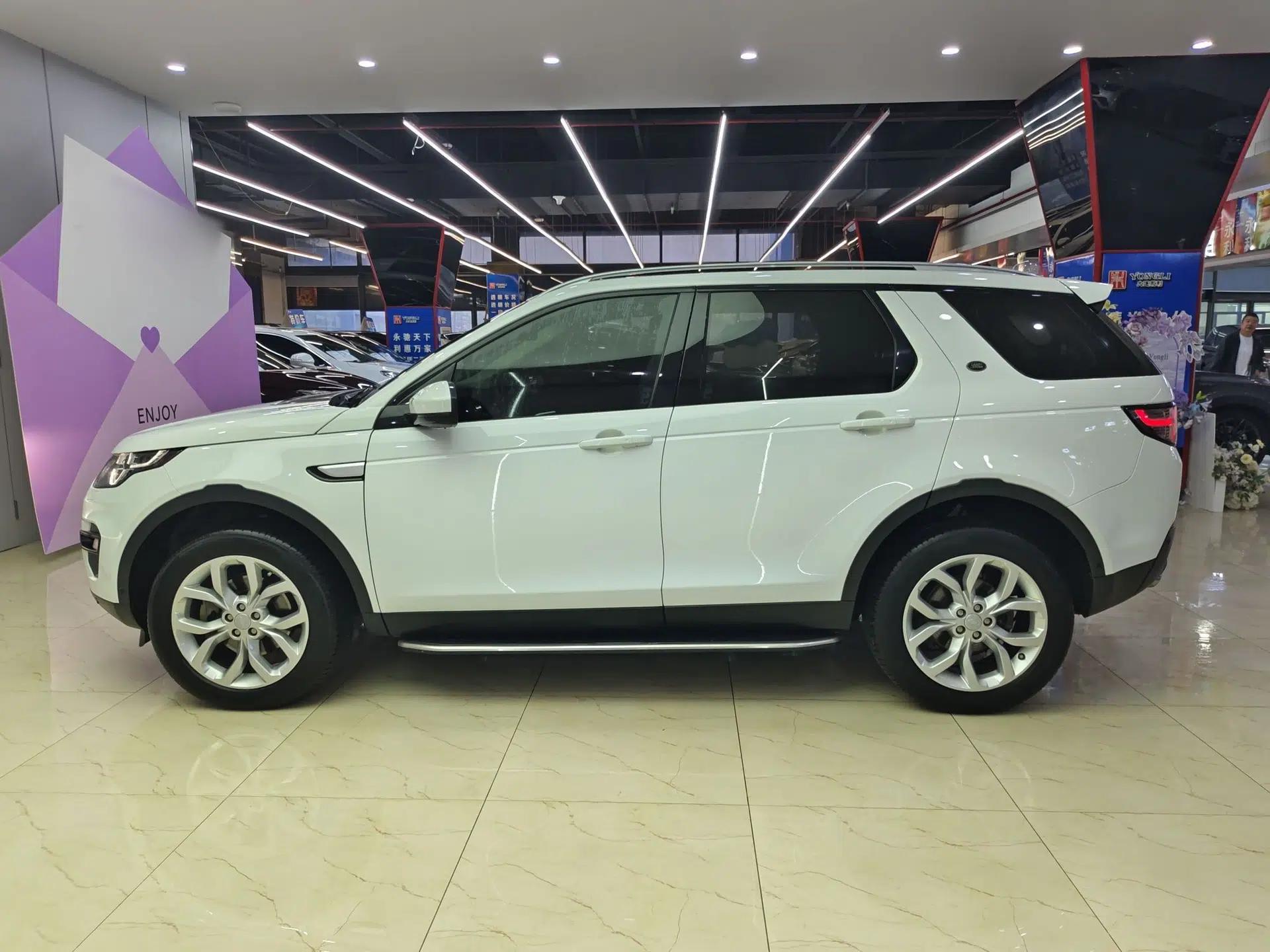Land Rover Discovery Sport 2018 240 PS HSE Version — миниатюра 4