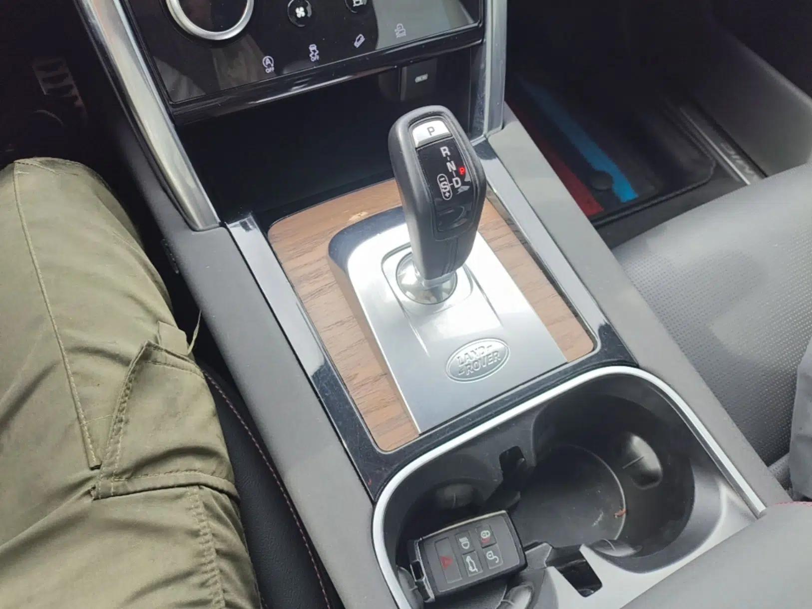 Land Rover Discovery Sport 2020 249 PS R-Dynamic Performance Tech Edition 5 Seats — миниатюра 16