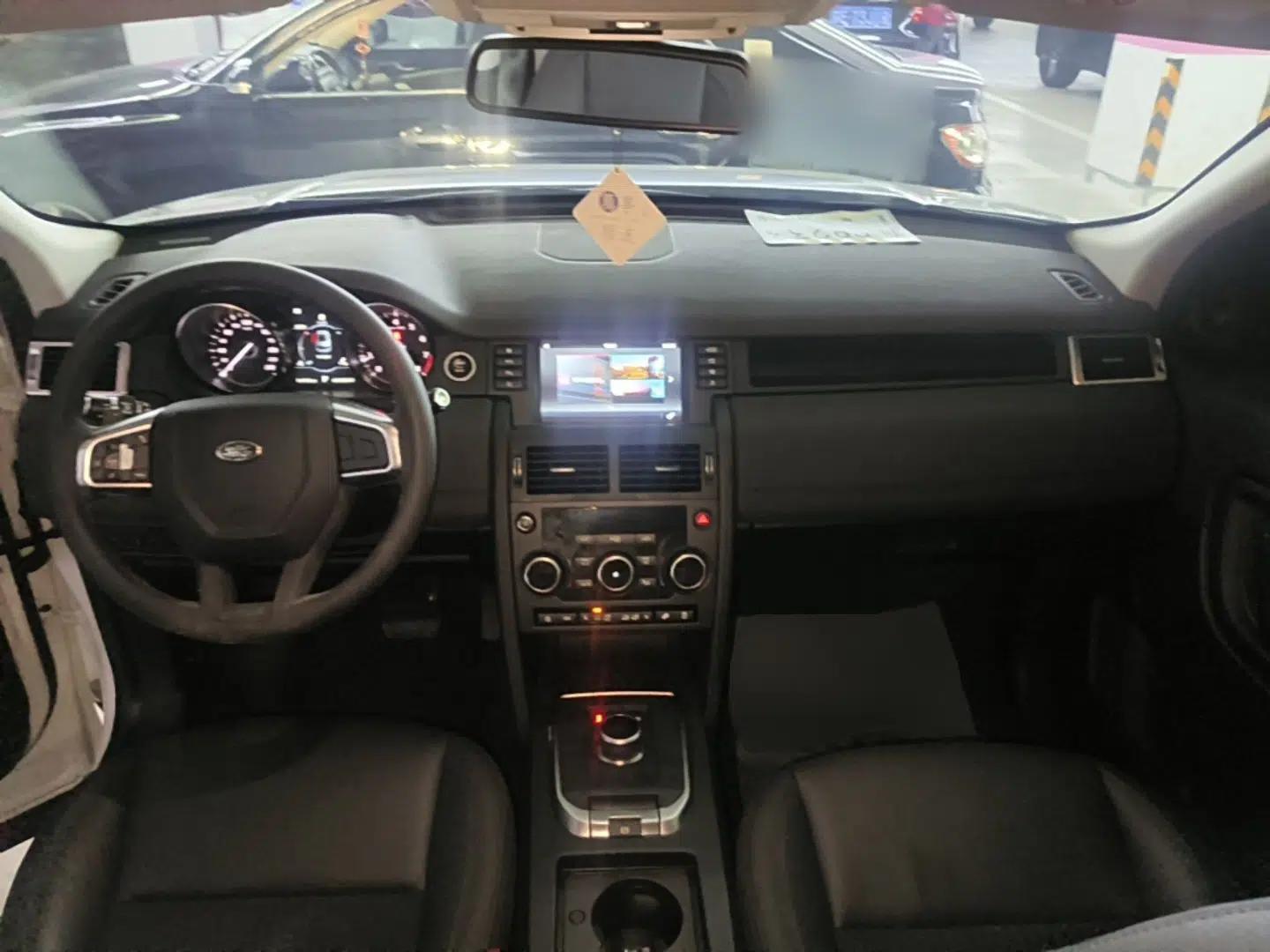 Land Rover Discovery Sport 2018 240 PS PURE Edition — миниатюра 17