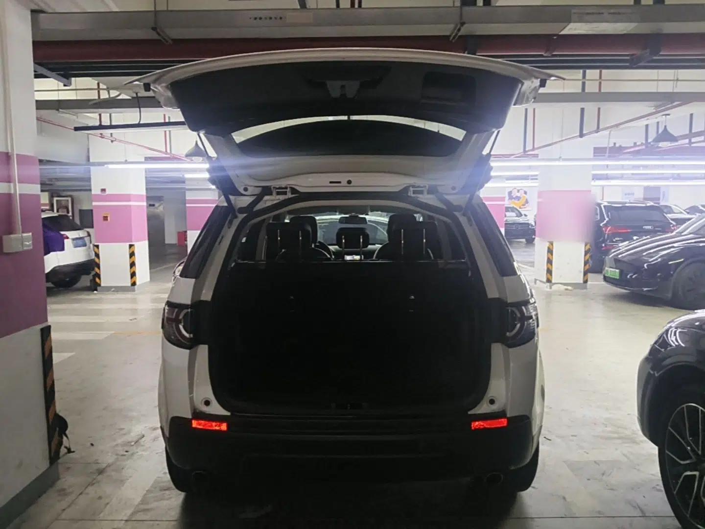 Land Rover Discovery Sport 2018 240 PS PURE Edition — миниатюра 27