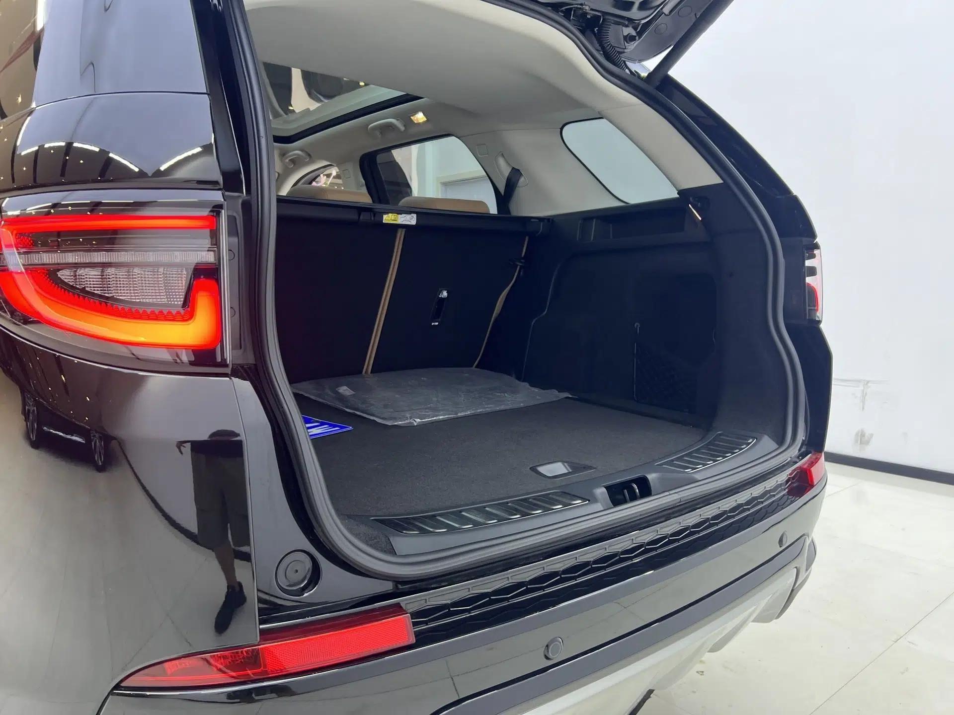 Land Rover Discovery Sport 2025 249 PS Performance Tech Edition — миниатюра 15