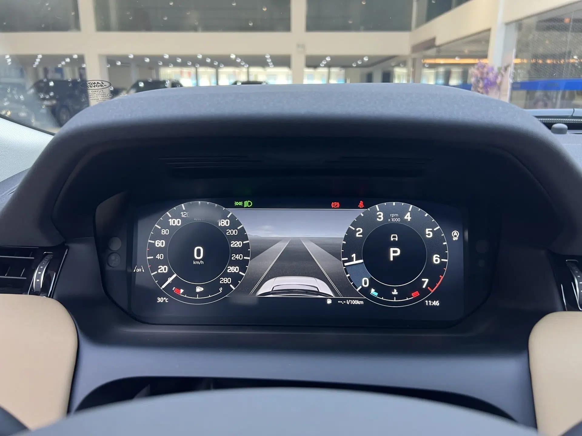 Land Rover Discovery Sport 2025 249 PS Performance Tech Edition — миниатюра 10