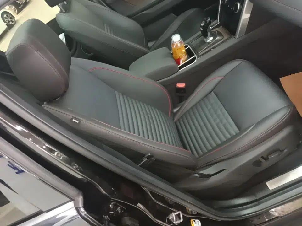 Land Rover Discovery Sport 2022 Revised Version 249 PS R-Dynamic S Performance Edition 5 Seats — миниатюра 24