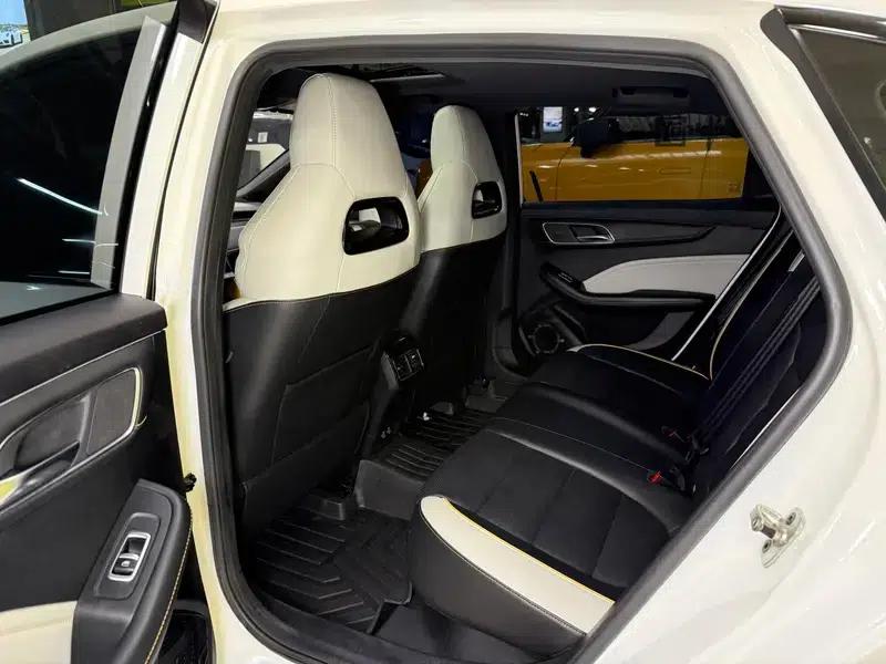 MG6 2021 Pro 1.5T Automatic Trophy Luxury Edition — миниатюра 15