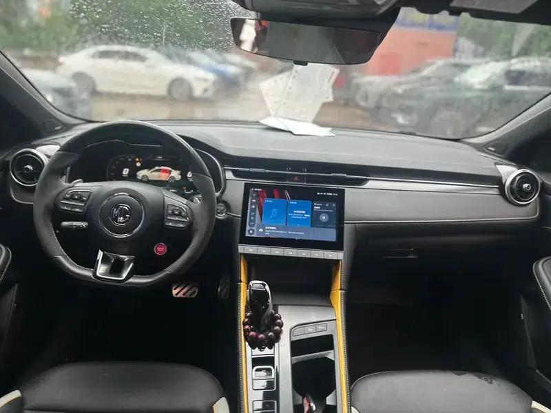 MG6 2021 Pro 1.5T Automatic Trophy Luxury Edition — миниатюра 7