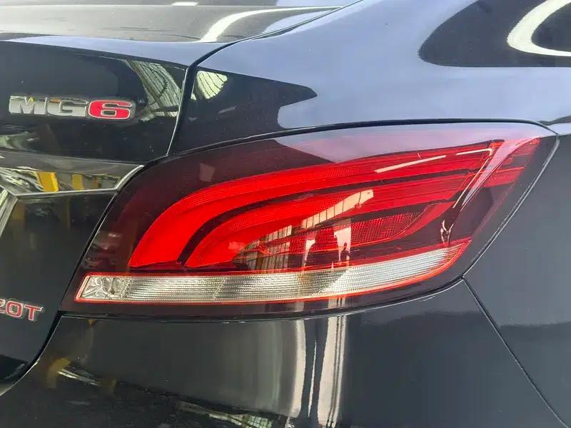 MG6 2017 20T Automatic Luxury Intelligent Edition — миниатюра 12