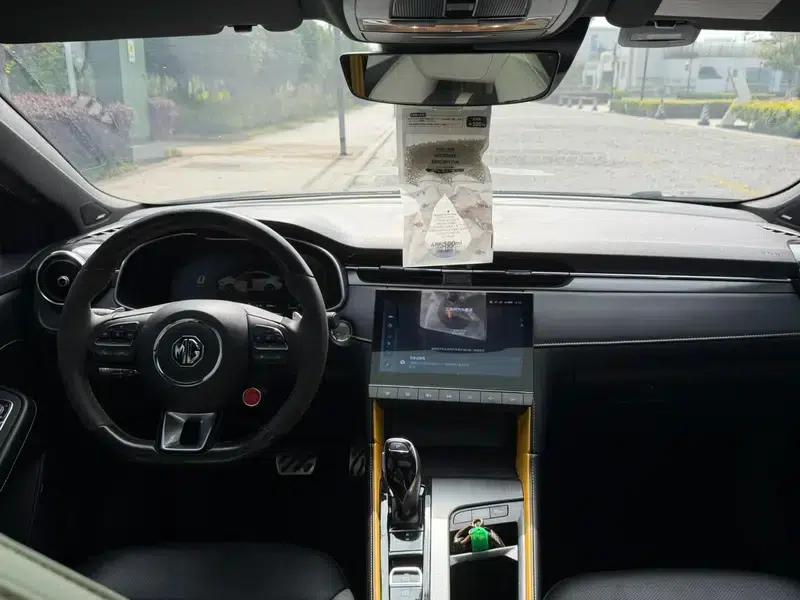 MG6 2021 Pro 1.5T Automatic Luxury Edition — миниатюра 8