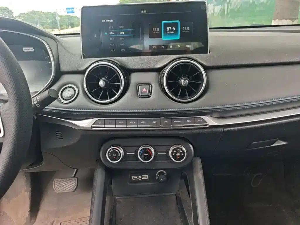 Fengguang E3 2019 EVR Range Extended Smart Model — миниатюра 13