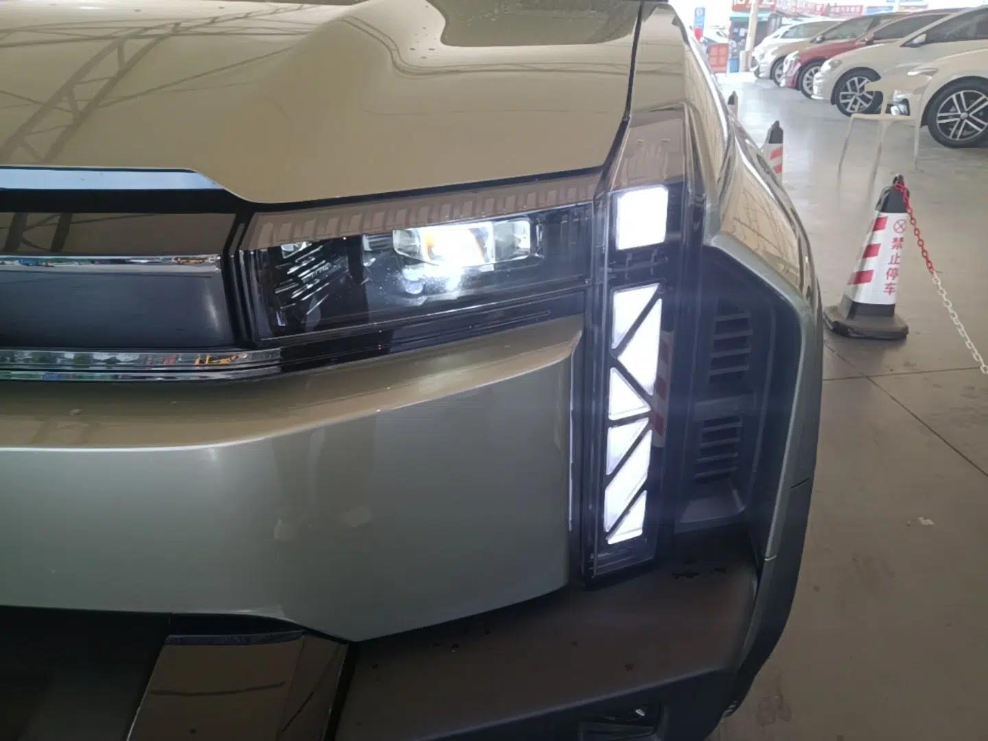 Chery Fengyun Fulwin X3 Plus 2025 Model 401 Two-Wheel Drive Smart Leading Edition — миниатюра 8
