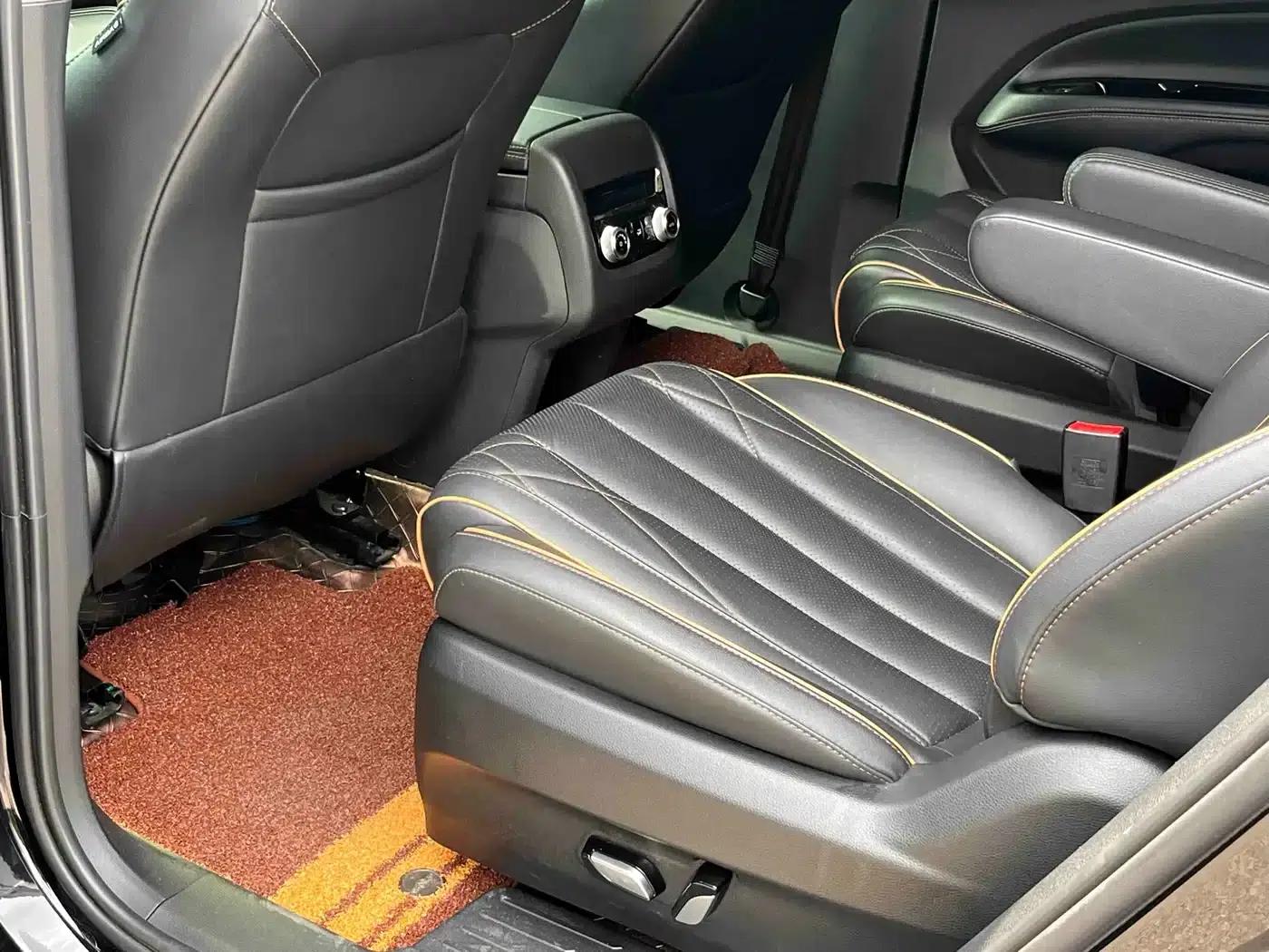Lingyu 2021 EcoBoost 225 Premium 6-seater — миниатюра 17