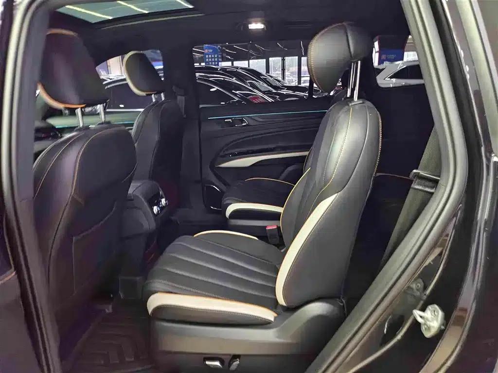 Lingyu 2023 EcoBoost 225 Obsidian Orange Edition, 7-seater (2/2/3 seats) — миниатюра 11