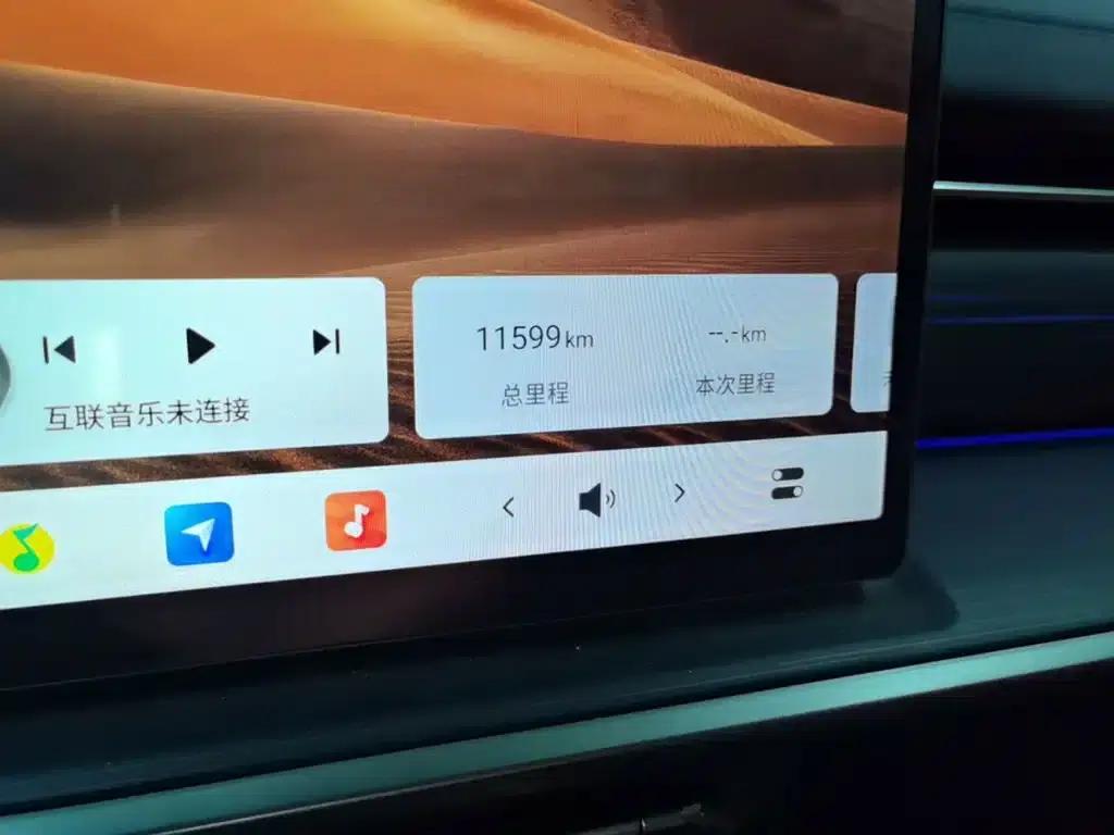 eπ007 2025 Pure Electric 565 AWD Max Navigator Edition — миниатюра 12