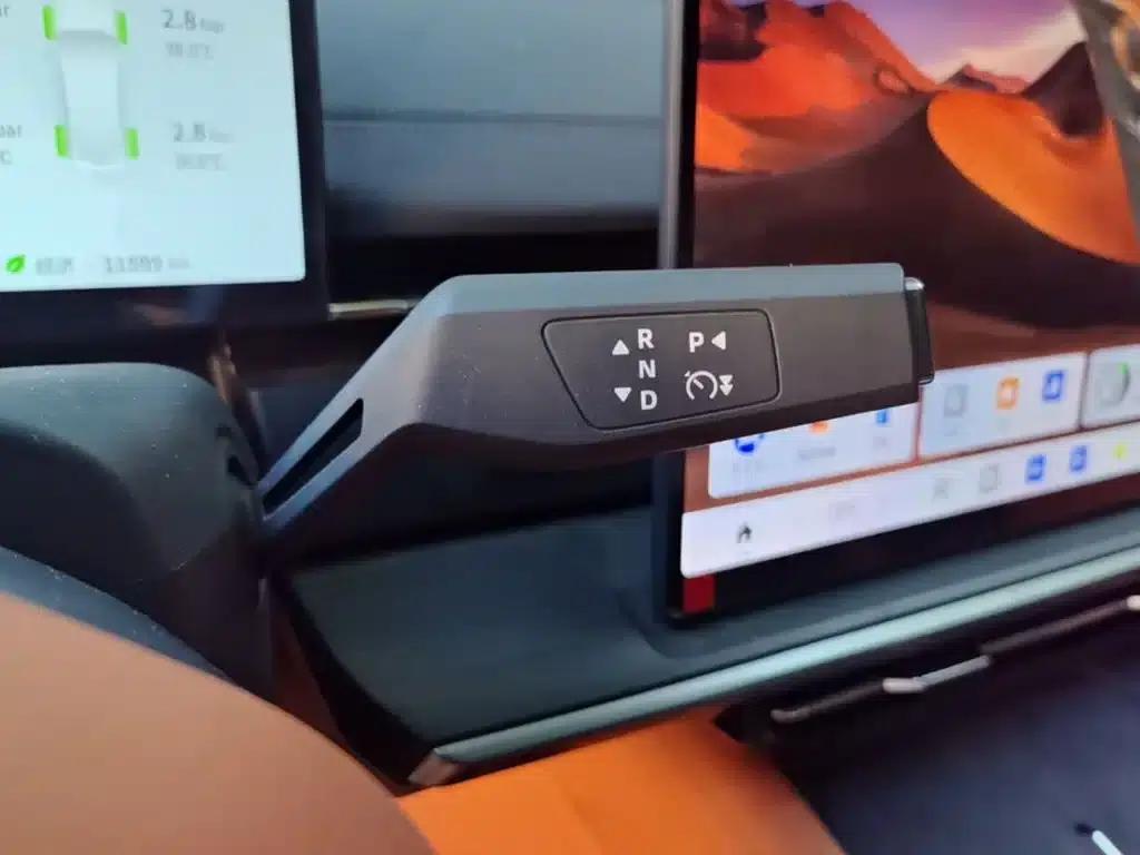 eπ007 2025 Pure Electric 565 AWD Max Navigator Edition — миниатюра 14
