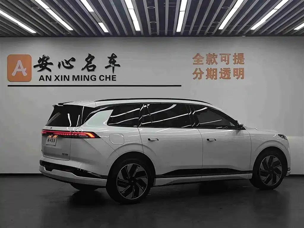 eπ008 2025 Model 636Ultra Ruyi Edition 5-seater — миниатюра 2