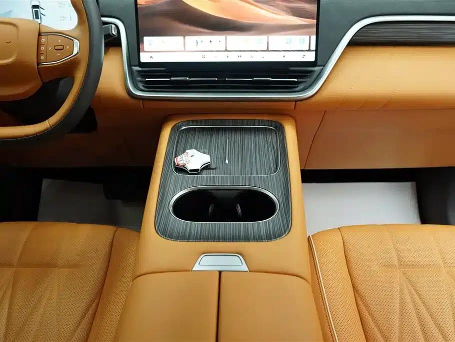 eπ008 2025 Model 636Ultra Ruyi Edition 5-seater — миниатюра 13