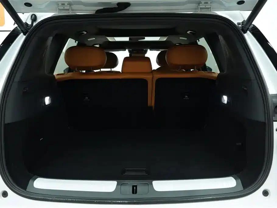 eπ008 2025 Model 636Ultra Ruyi Edition 5-seater — миниатюра 6