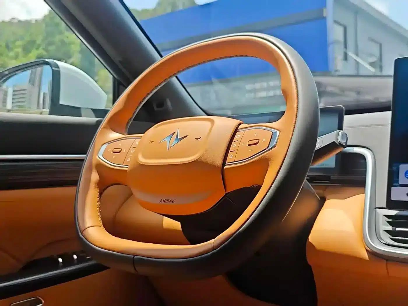eπ008 2025 Model 210Ultra Extended Range Version 5-Seater — миниатюра 15