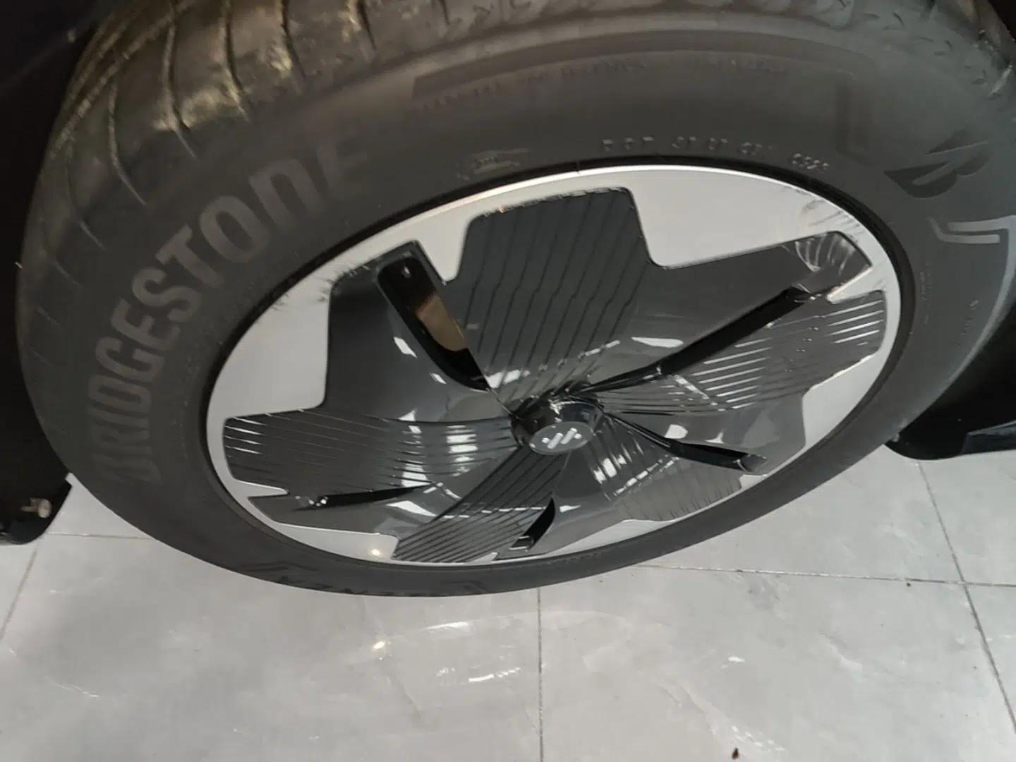 IM LS7 2023 90 kWh Elite Rear-Drive Version — миниатюра 10