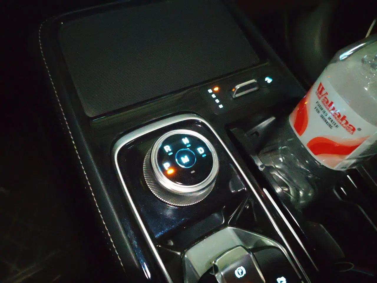 Ford Equator 2023 EcoBoost 225 Platinum Edition 7-Seater (2/3/2) — миниатюра 14