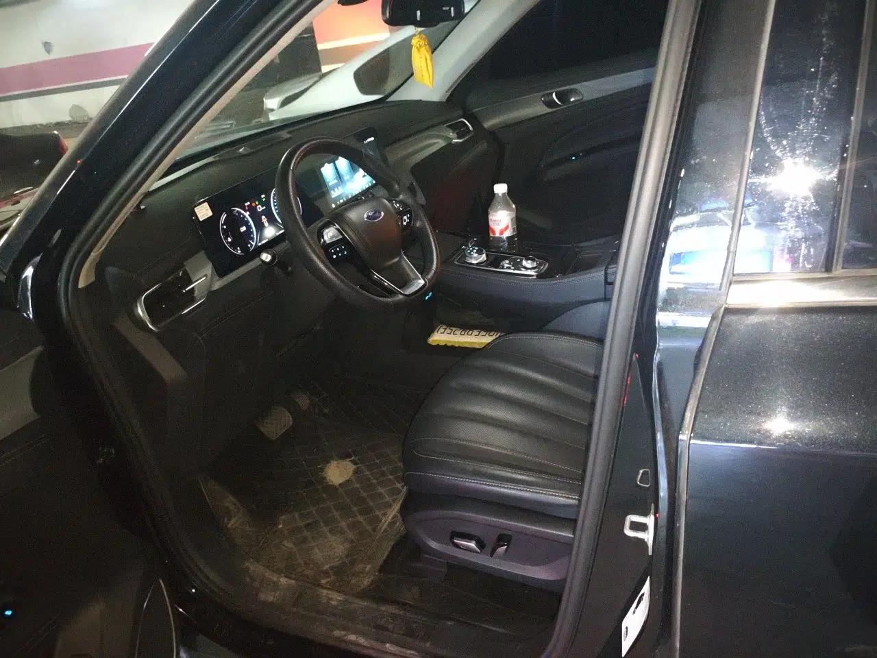 Ford Equator 2023 EcoBoost 225 Platinum Edition 7-Seater (2/3/2) — миниатюра 15
