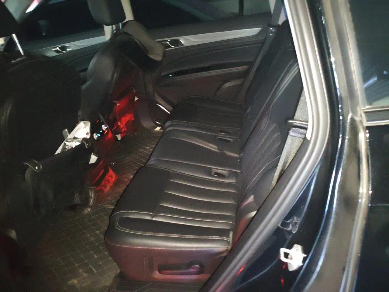 Ford Equator 2023 EcoBoost 225 Platinum Edition 7-Seater (2/3/2) — миниатюра 17