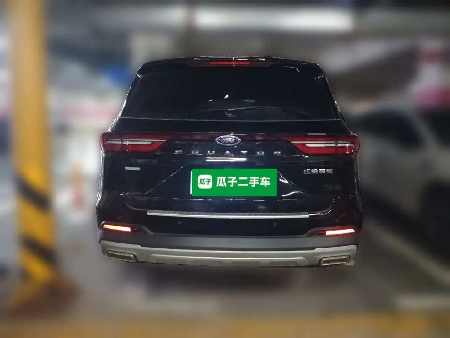 Ford Equator 2023 EcoBoost 225 Platinum Edition 7-Seater (2/3/2) — миниатюра 5