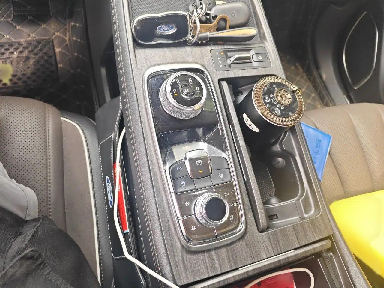 Ford Equator 2023 EcoBoost 225 Premier 7-Seater (2/2/3) — миниатюра 13