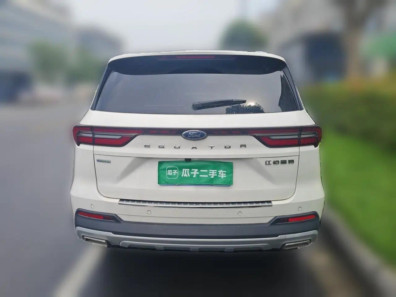Ford Equator 2023 EcoBoost 225 Premier 7-Seater (2/2/3) — миниатюра 5