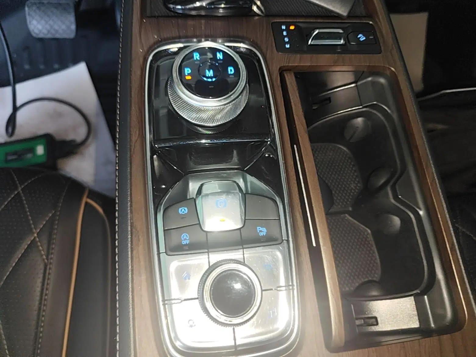 Ford Equator 2021 EcoBoost 225 Premier 6-Seater — миниатюра 16