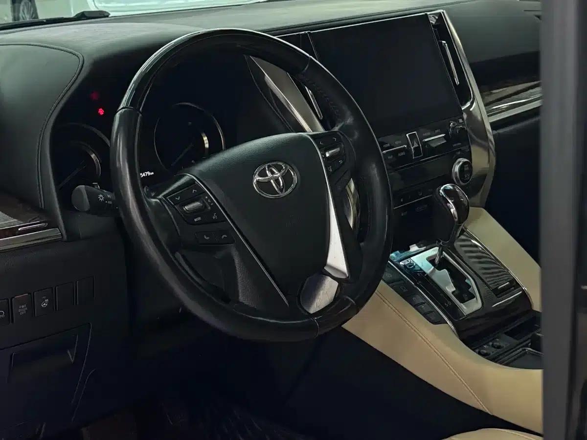2021 Alphard Hybrid 2.5L Luxury Edition — миниатюра 19