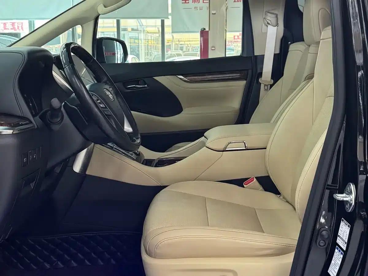 2021 Alphard Hybrid 2.5L Luxury Edition — миниатюра 21