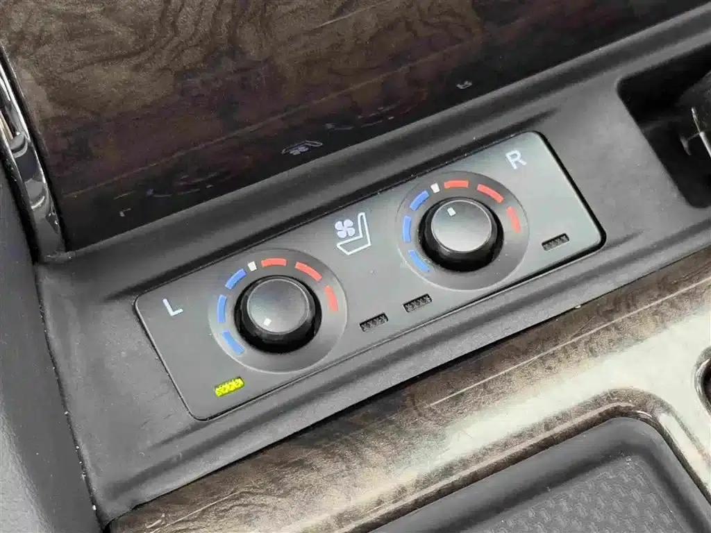 2020 Alphard Hybrid 2.5L Premium Edition — миниатюра 17