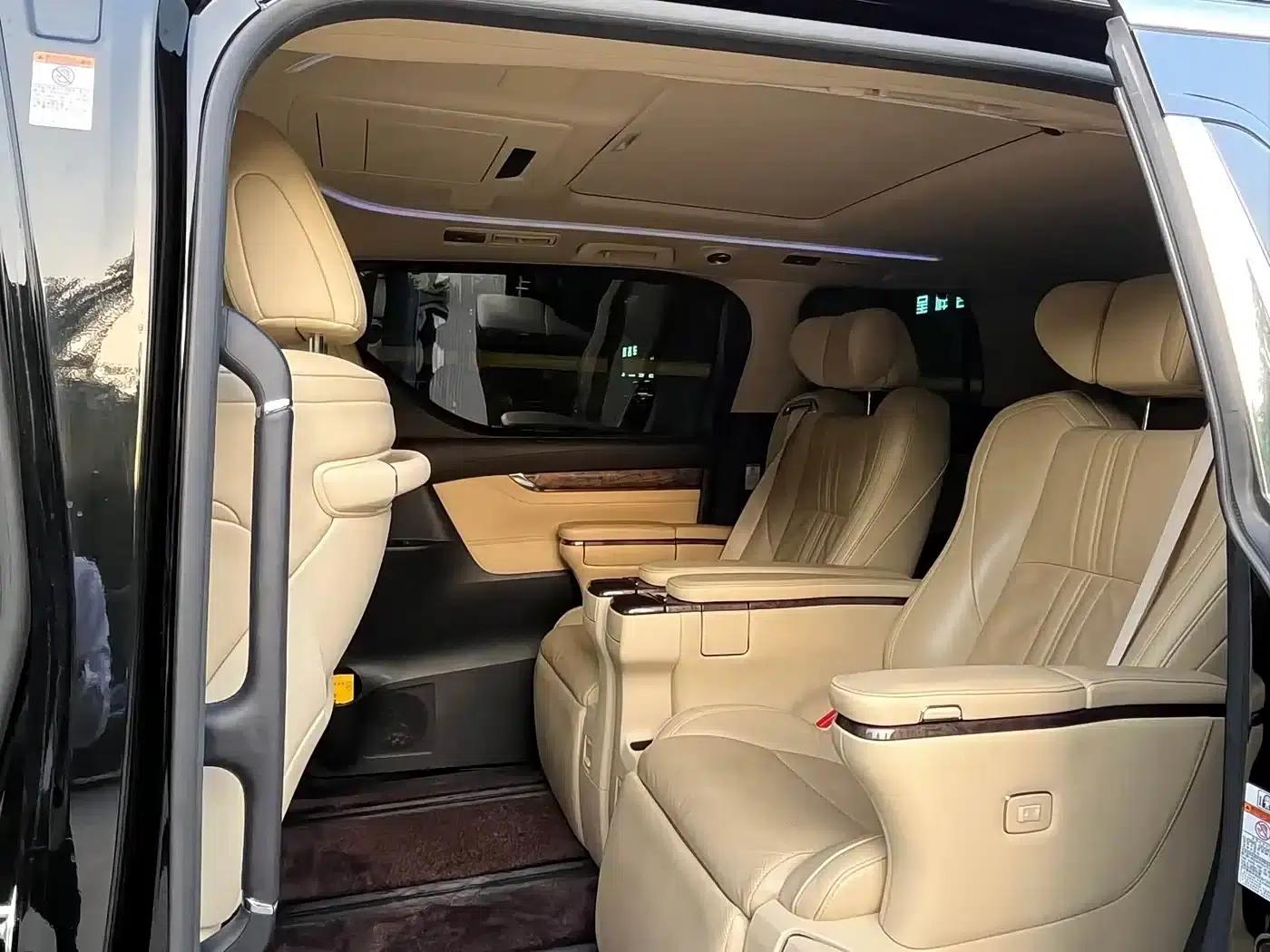 2021 Alphard Hybrid 2.5L Premium Edition — миниатюра 7