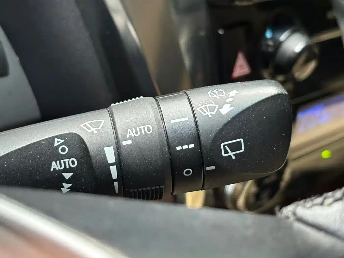 2015 Alphard 3.5L Luxury Edition — миниатюра 12