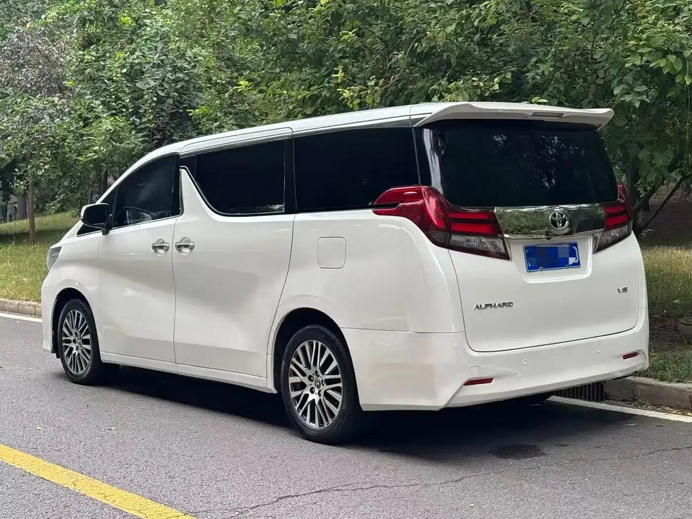 2015 Alphard 3.5L Luxury Edition — миниатюра 4