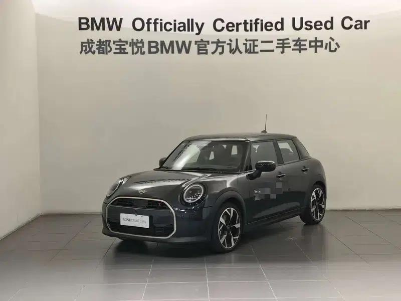MINI 2025 2.0T COOPER S 5-Door Artist Edition — миниатюра 1