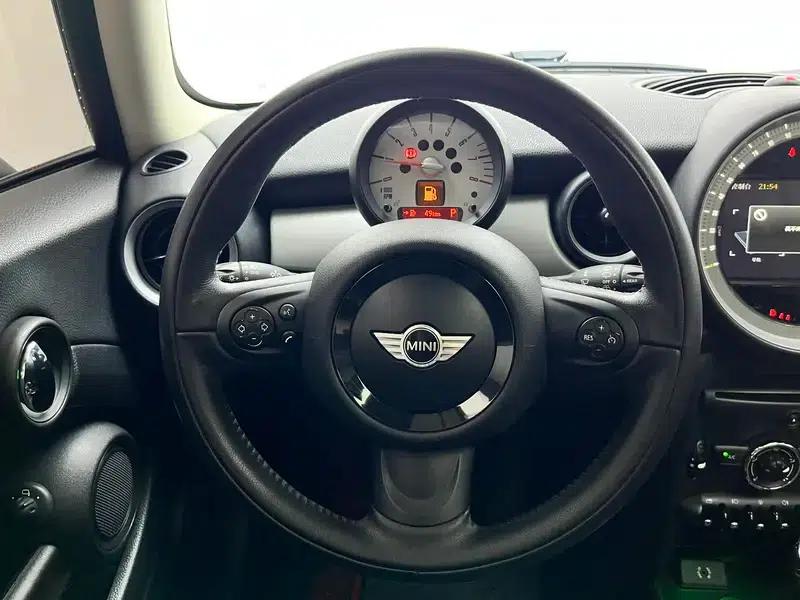 MINI 2013 1.6L ONE Limited Edition - First Model — миниатюра 16