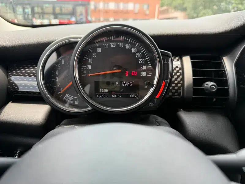 2018 MINI 1.5T COOPER Classic — миниатюра 10