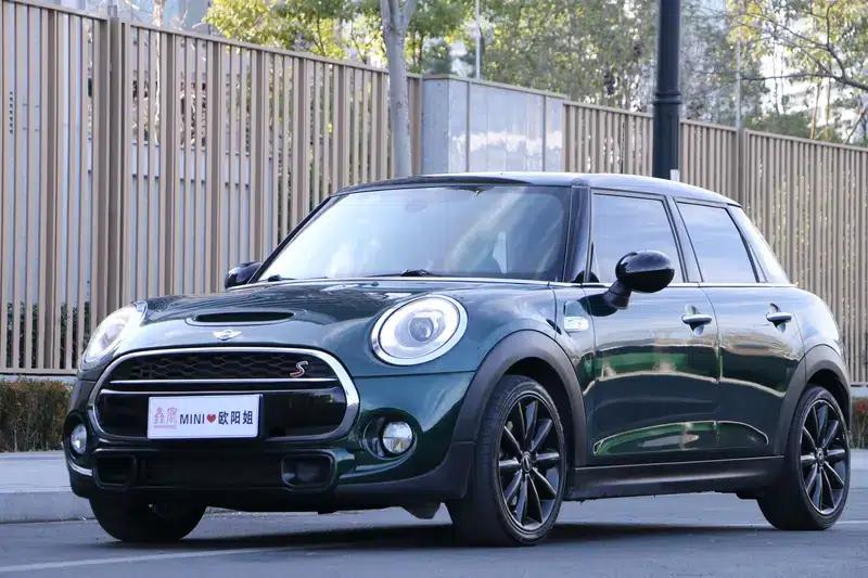 2016 MINI 2.0T COOPER S 5-door version — миниатюра 1
